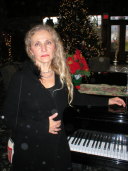 Mari, piano and Christmas